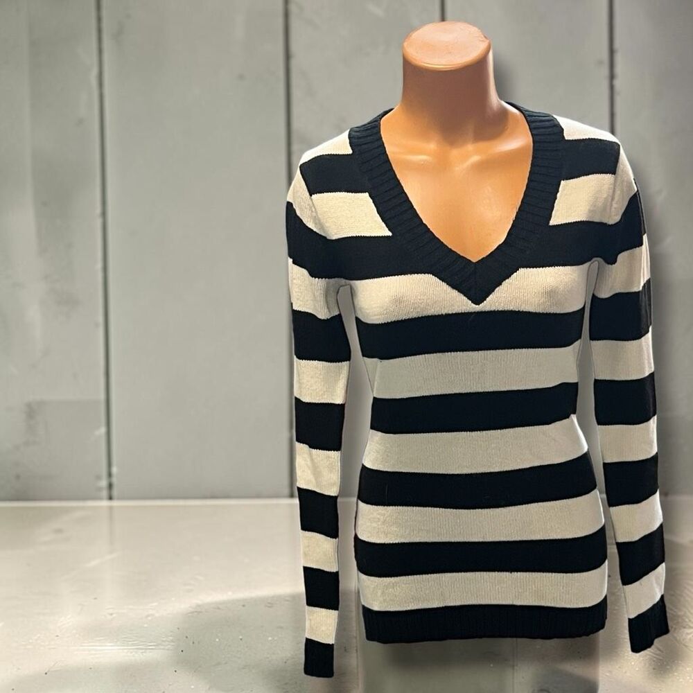 Derek Heart Black White Striped V-Neck Nautical French Girl Sweater M